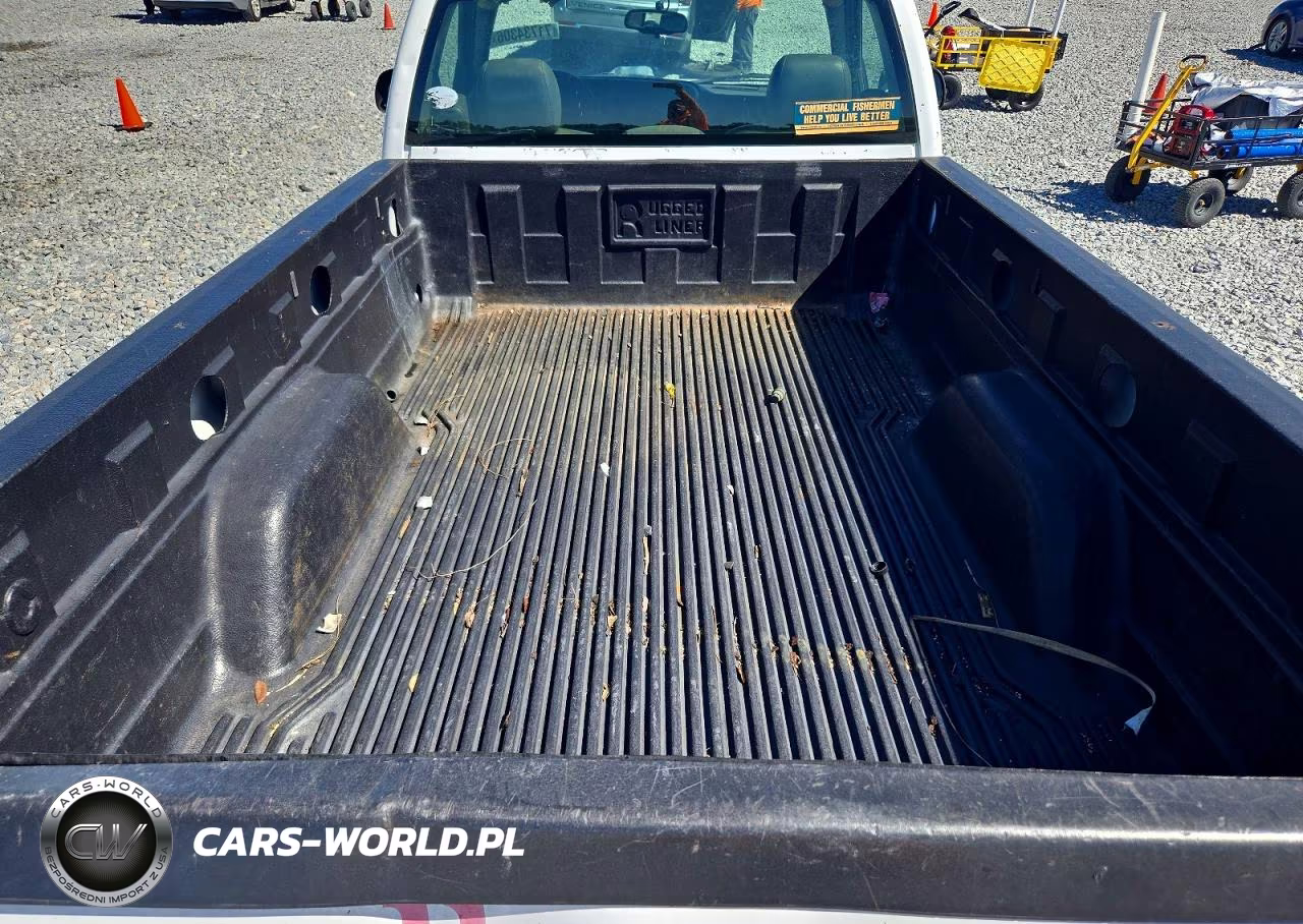 2006 GMC New Sierra C1500 VIN:3GTEC14V06G195787 - 10