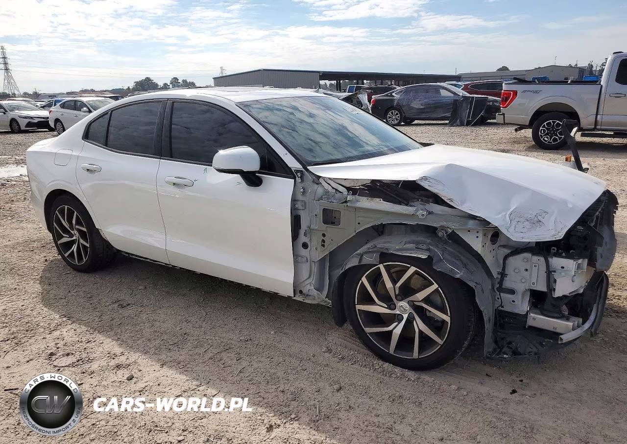2019 Volvo S60 T6 Momentum VIN:7JRA22TK7KG015601 - 4
