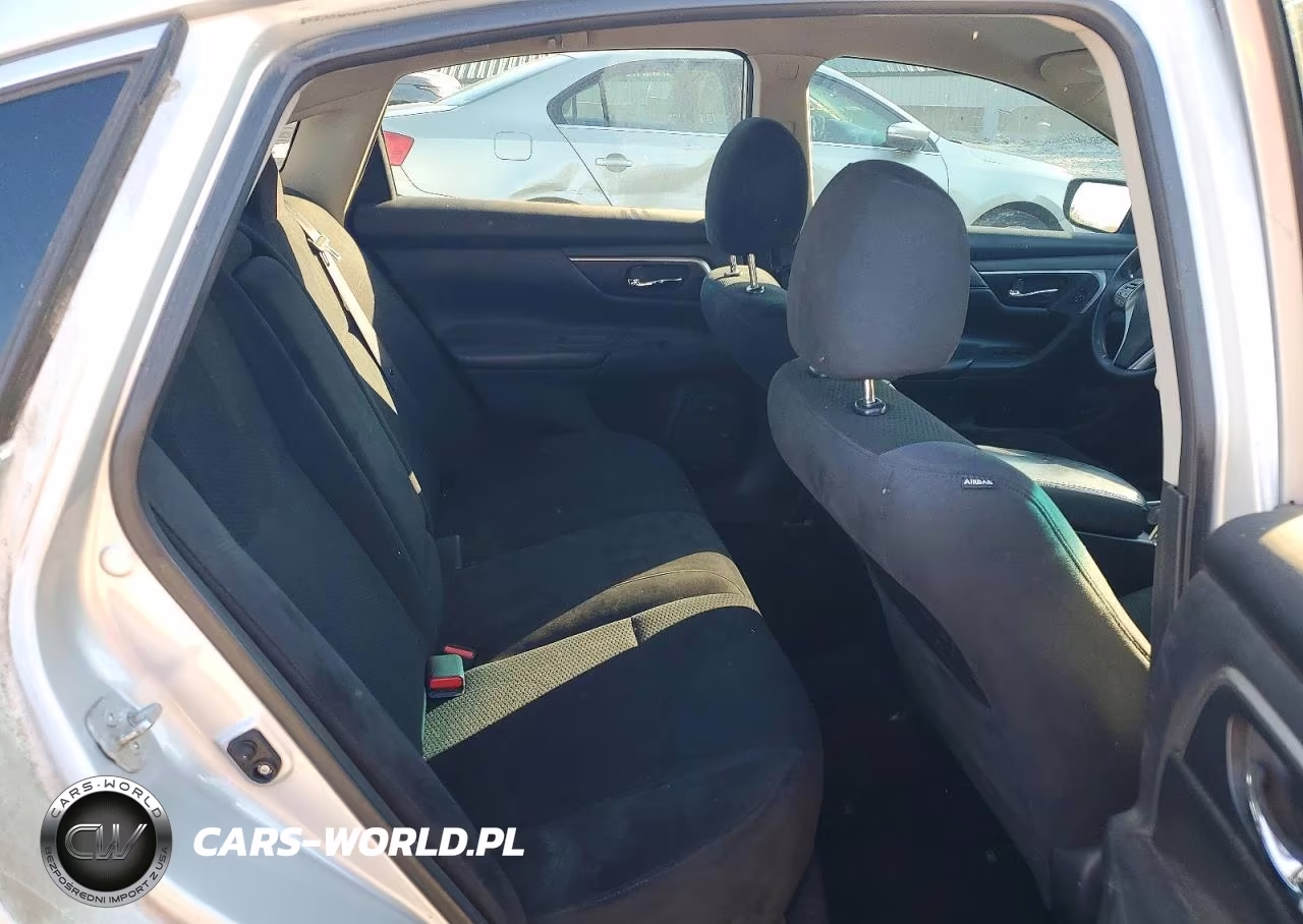 2015 Nissan Altima 2.5 S VIN:1N4AL3AP7FN901697 - 10