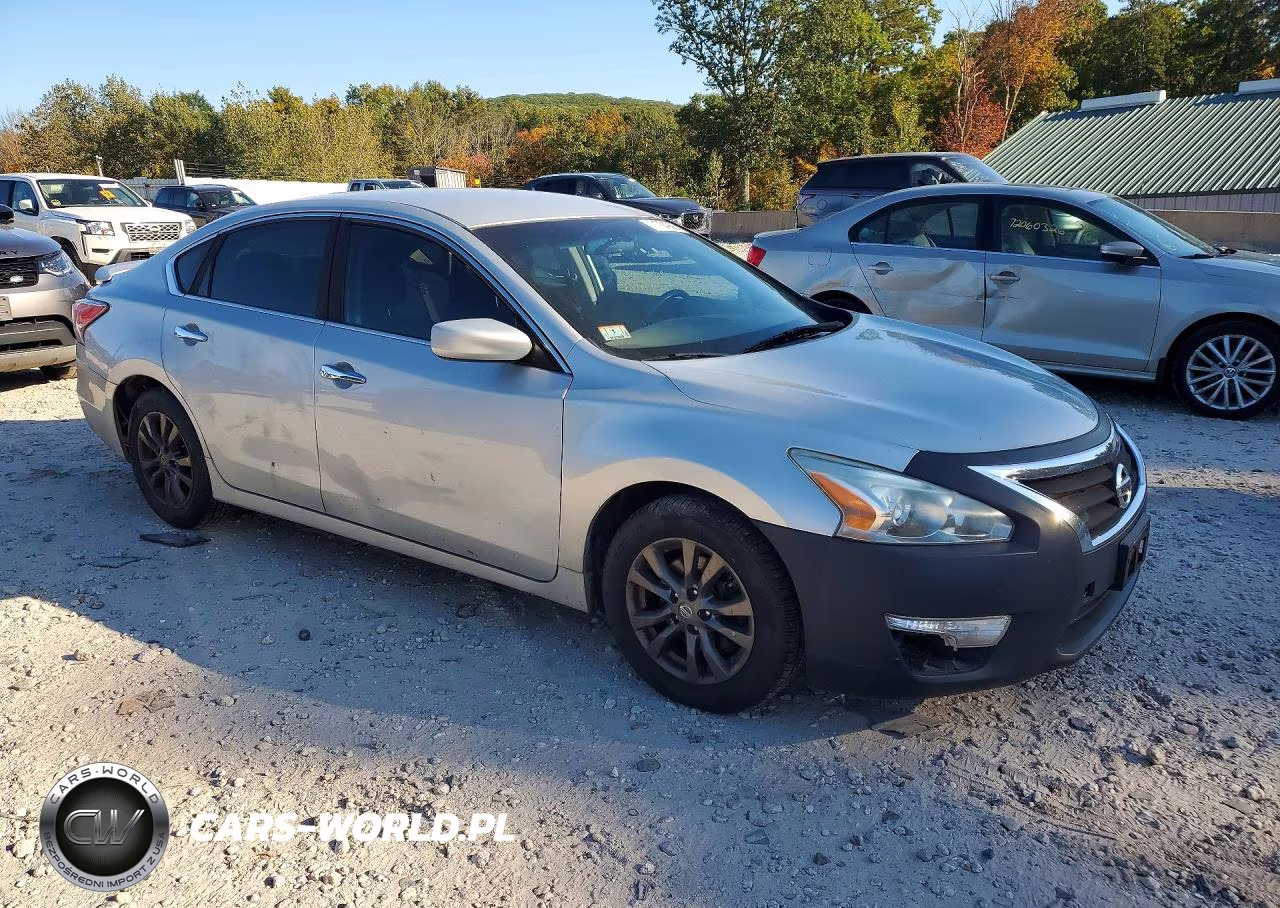 2015 Nissan Altima 2.5 S VIN:1N4AL3AP7FN901697 - 4