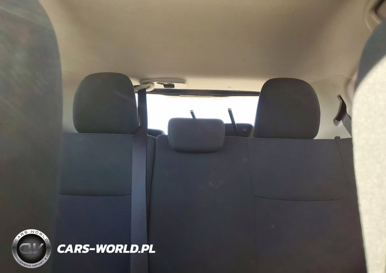 2017 Toyota Prius C Two VIN:JTDKDTB3XH1594561 - 10