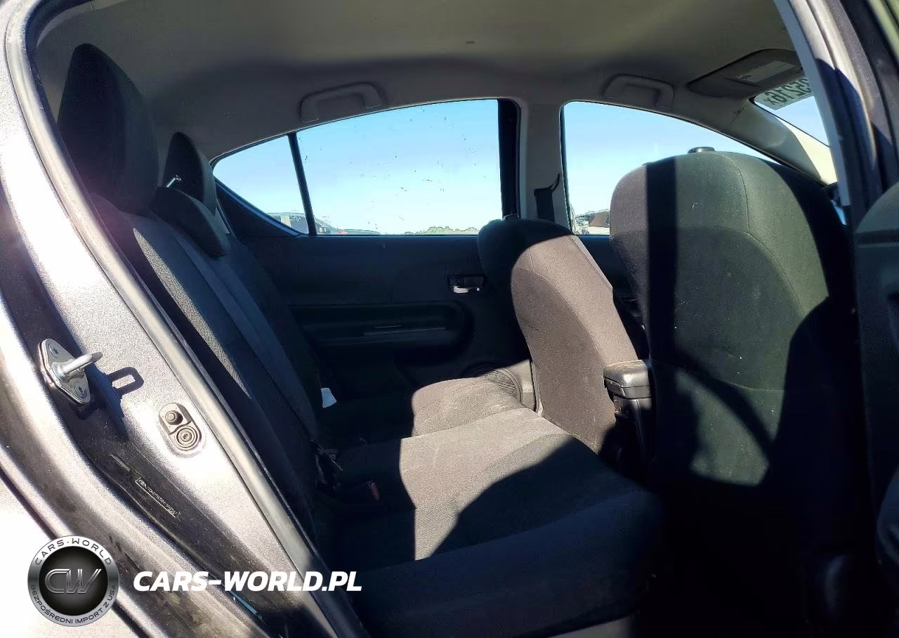 2017 Toyota Prius C Two VIN:JTDKDTB3XH1594561 - 11