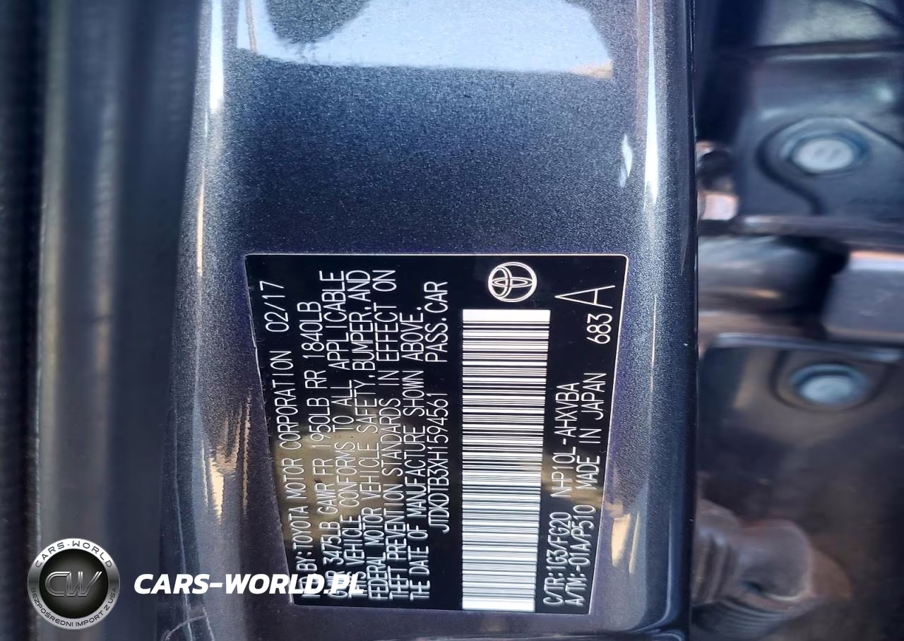 2017 Toyota Prius C Two VIN:JTDKDTB3XH1594561 - 13