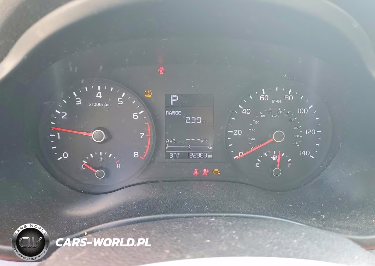 2018 Kia Rio S VIN:3KPA24AB7JE144126 - 9