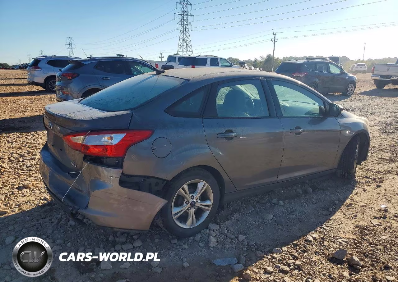 2014 Ford Focus Se VIN:1FADP3F20EL221973 - 3