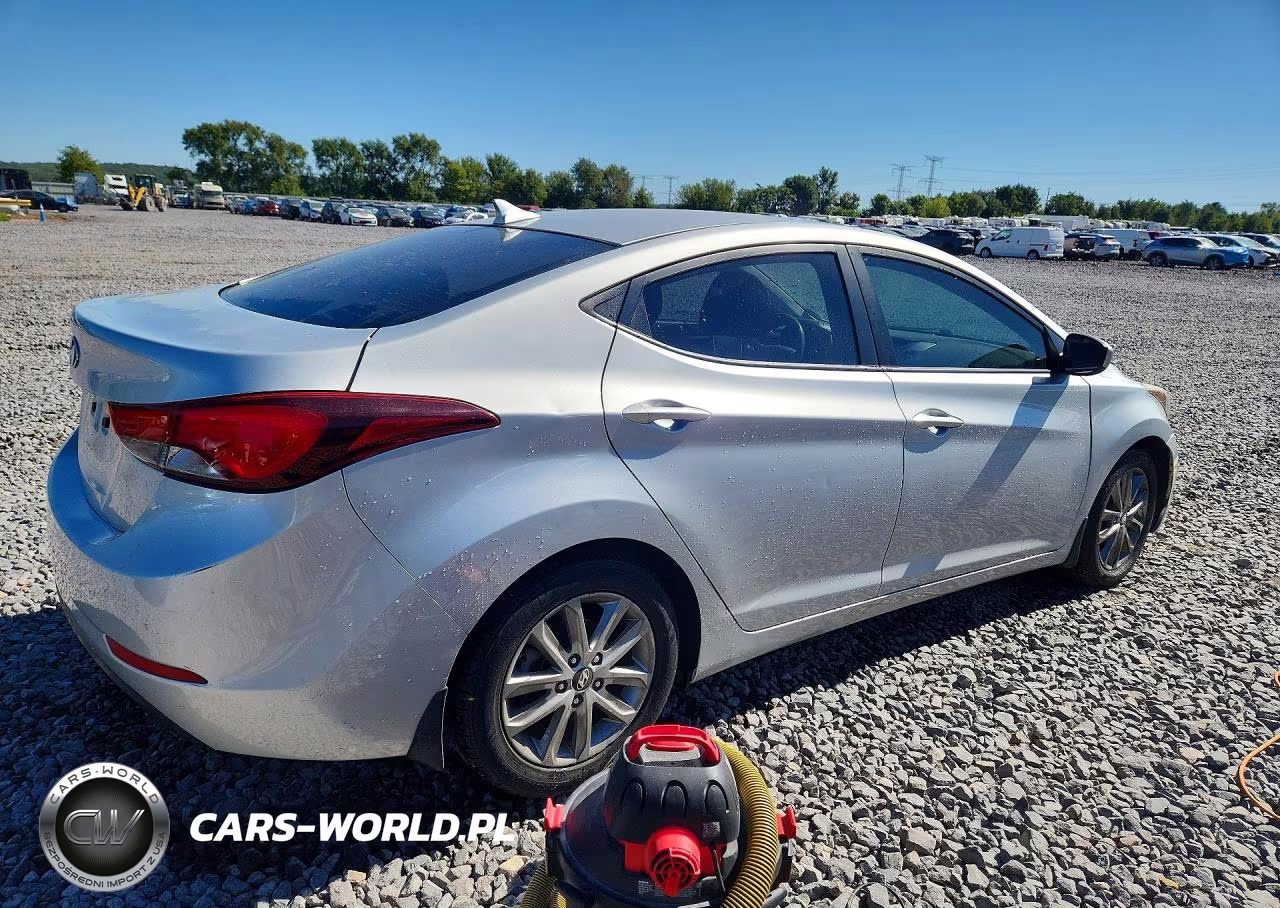 2015 Hyundai Elantra Se VIN:5NPDH4AE9FH593848 - 3
