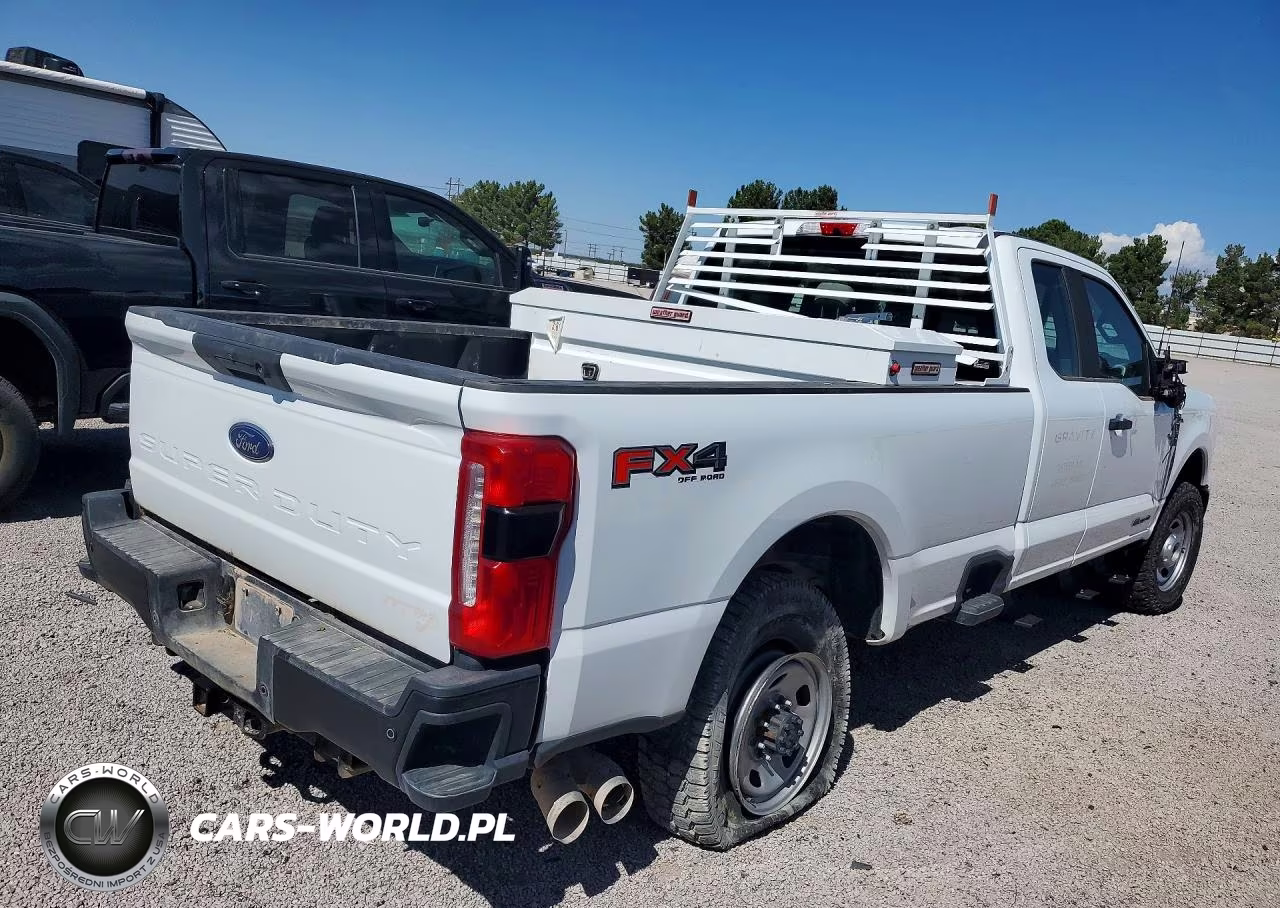 2023 Ford F350 Super Duty VIN:1FT8X3BT6PEC51187 - 3