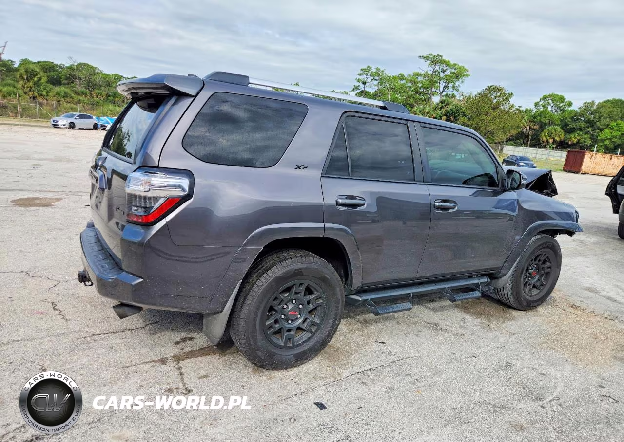 2020 Toyota 4Runner Sr5 Premium VIN:JTEZU5JR7L5219983 - 3
