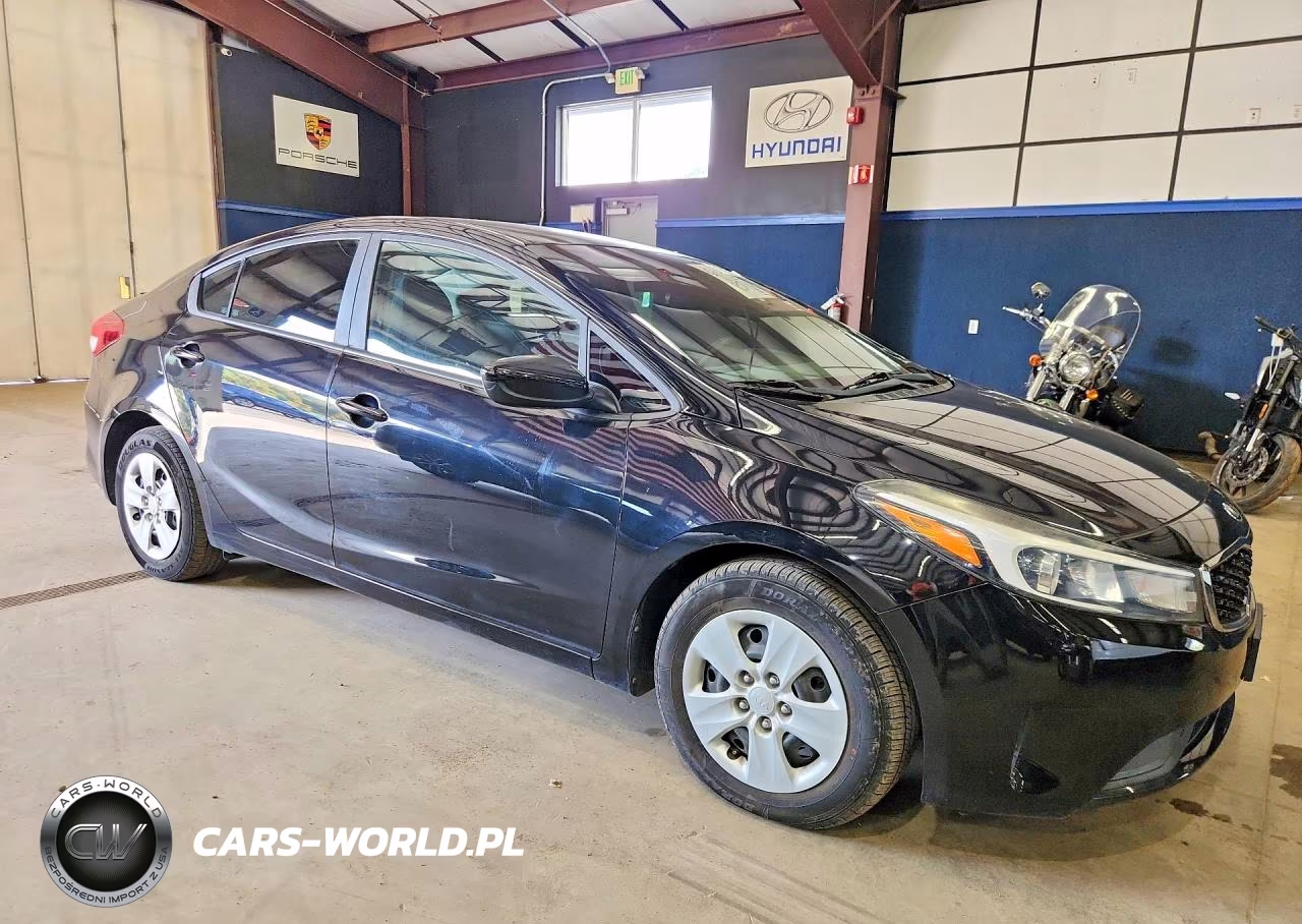 2018 Kia Forte Lx VIN:3KPFK4A72JE230784 - 4