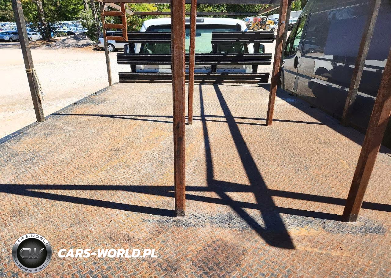 2008 Ford F350 Super Duty VIN:1FDWF36598ED90281 - 10