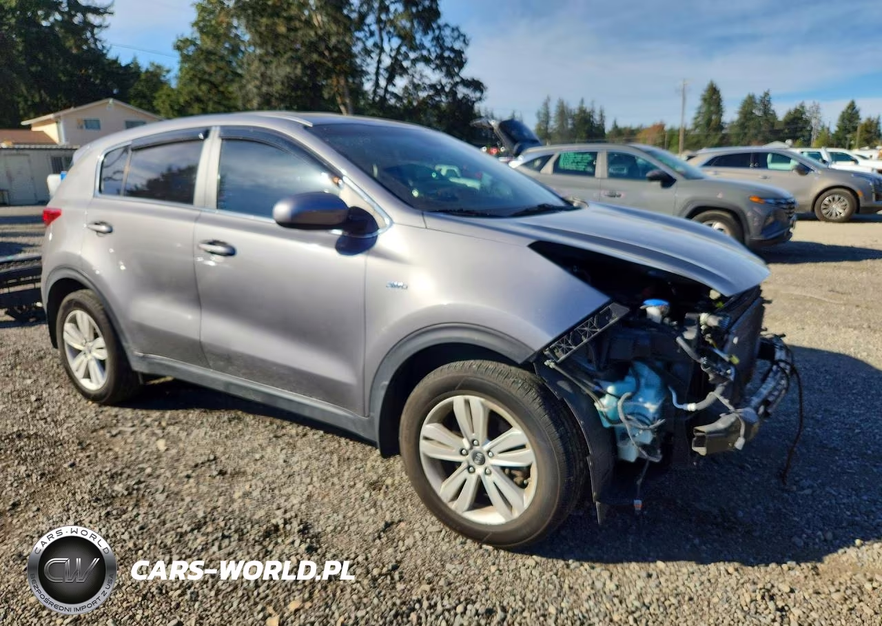 2018 Kia Sportage Lx VIN:KNDPMCACXJ7421584 - 4