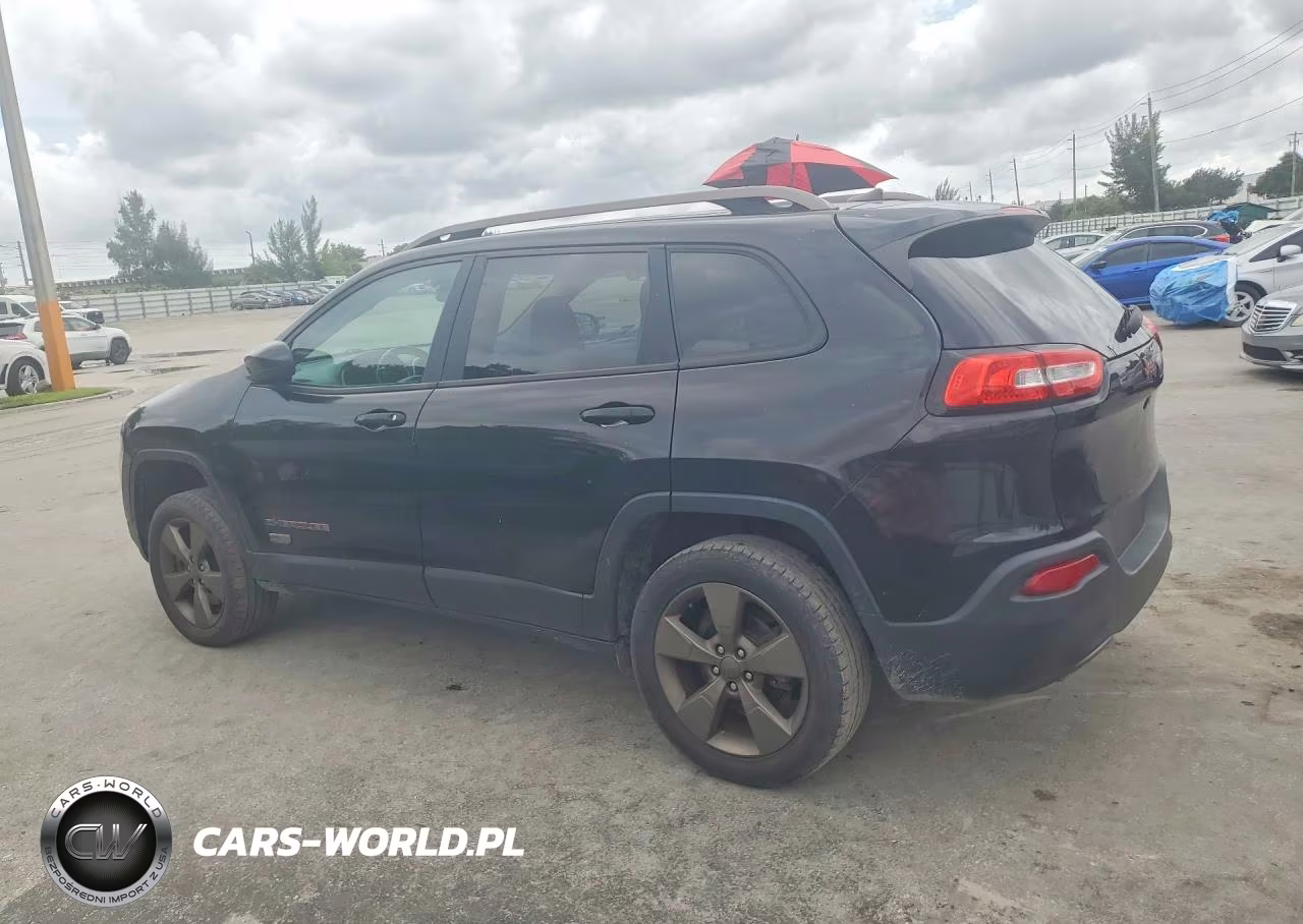 2017 Jeep Cherokee Latitude VIN:1C4PJLCB2HW548780 - 2