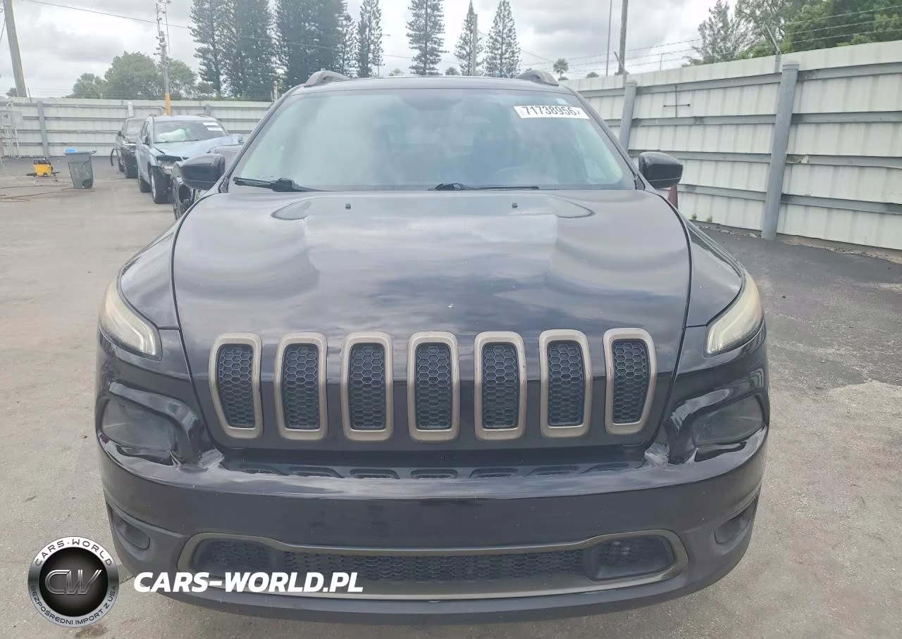 2017 Jeep Cherokee Latitude VIN:1C4PJLCB2HW548780 - 5