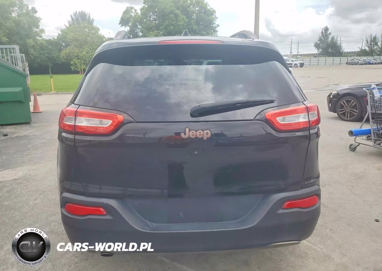 2017 Jeep Cherokee Latitude VIN:1C4PJLCB2HW548780 - 6