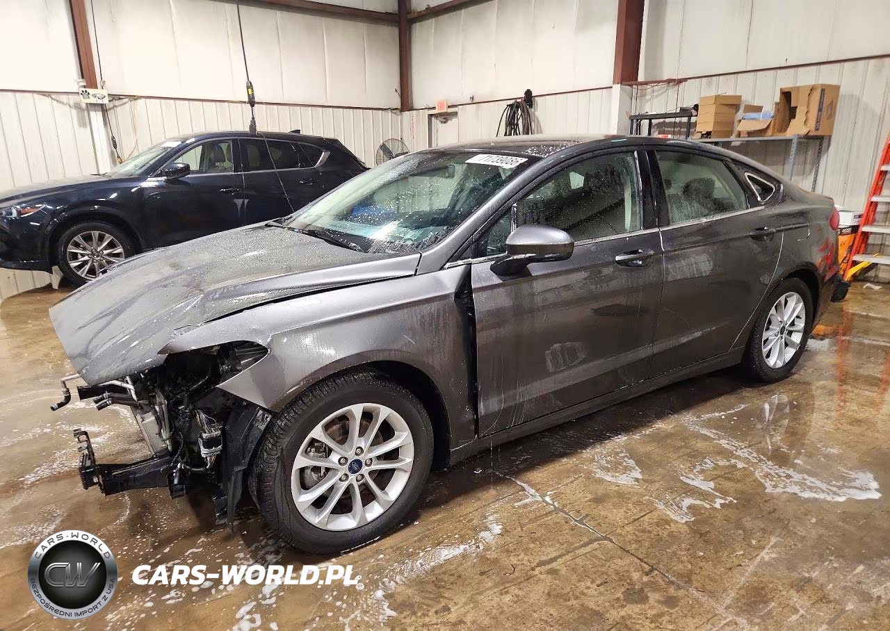 2020 Ford Fusion Se