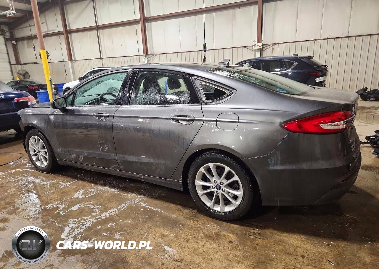 2020 Ford Fusion Se VIN:3FA6P0HD5LR263611 - 2