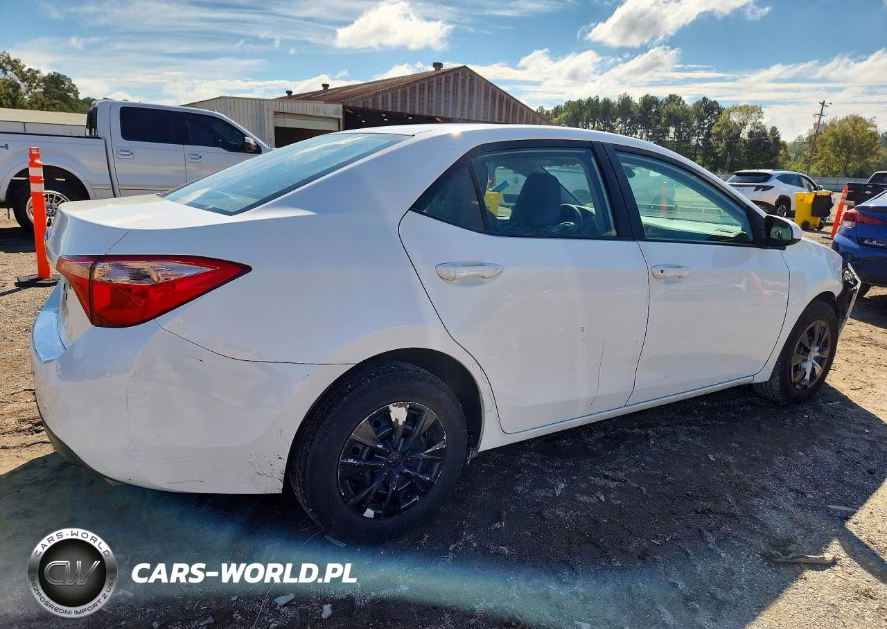 2019 Toyota Corolla L VIN:5YFBURHEXKP911706 - 3
