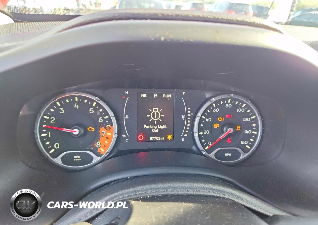 2016 Jeep Renegade Latitude VIN:ZACCJBBT2GPE34454 - 9