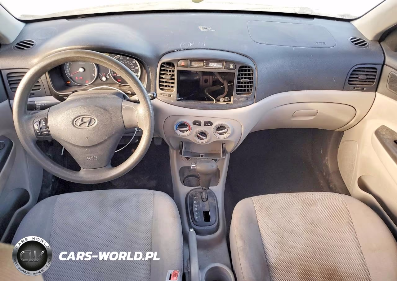 2009 Hyundai Accent Gls VIN:KMHCN46C79U309456 - 8
