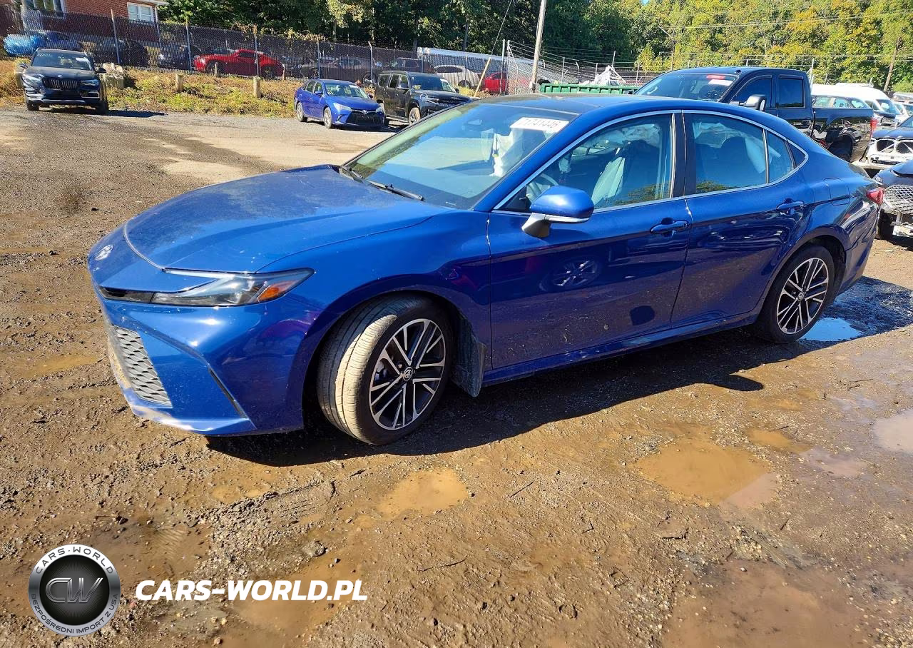 2025 Toyota Camry Xle
