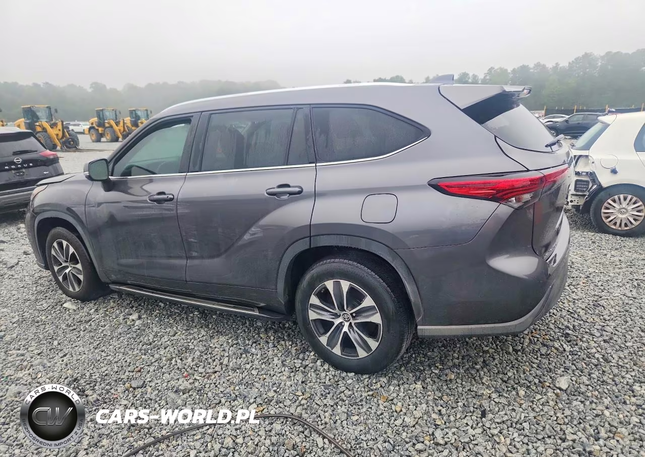2021 Toyota Highlander Xle VIN:5TDGZRAH4MS534618 - 2