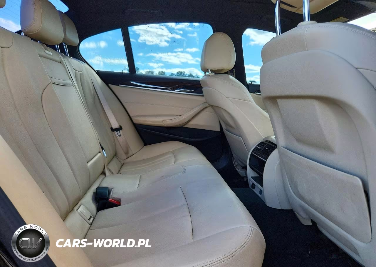 2018 BMW 530 I VIN:WBAJA5C50JWA57223 - 10
