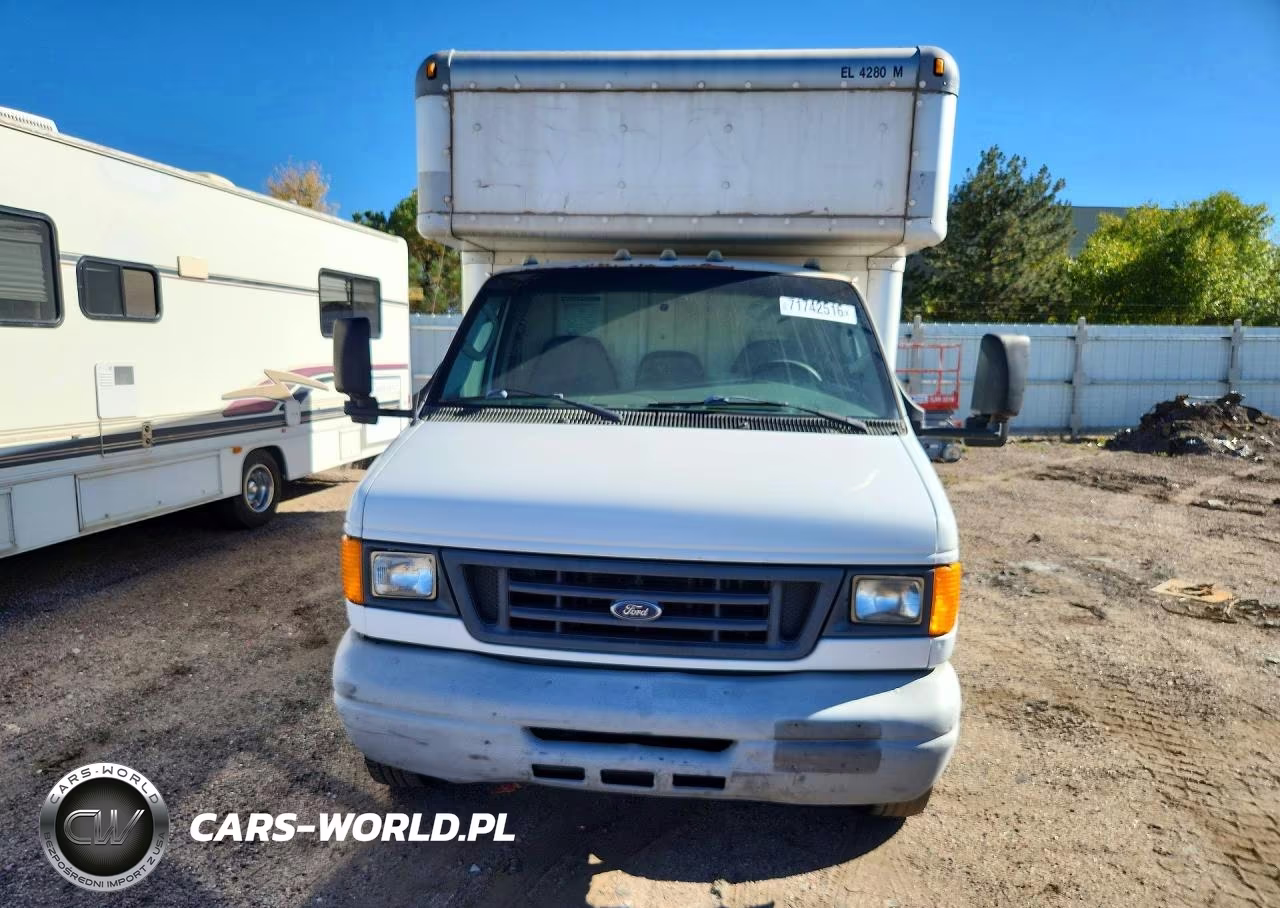 2007 Ford Econoline E450 Super Duty Cutaway Van VIN:1FDXE45S07DA18028 - 5