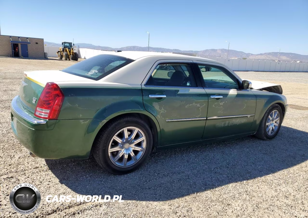2009 Chrysler 300C VIN:2C3LA63T09H529125 - 3