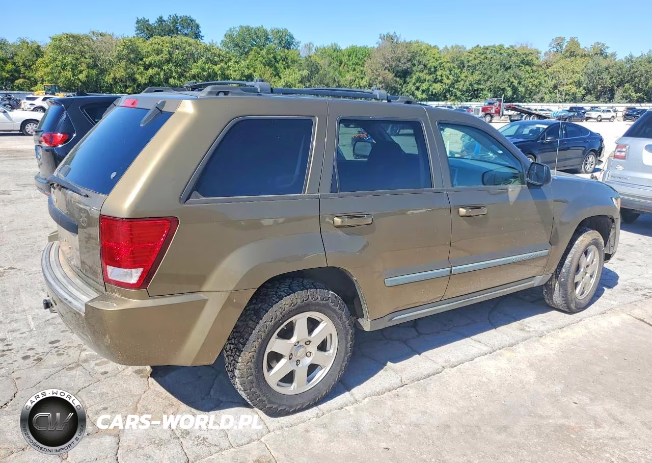 2009 Jeep Grand Cherokee Laredo VIN:1J8GR48K39C541064 - 3