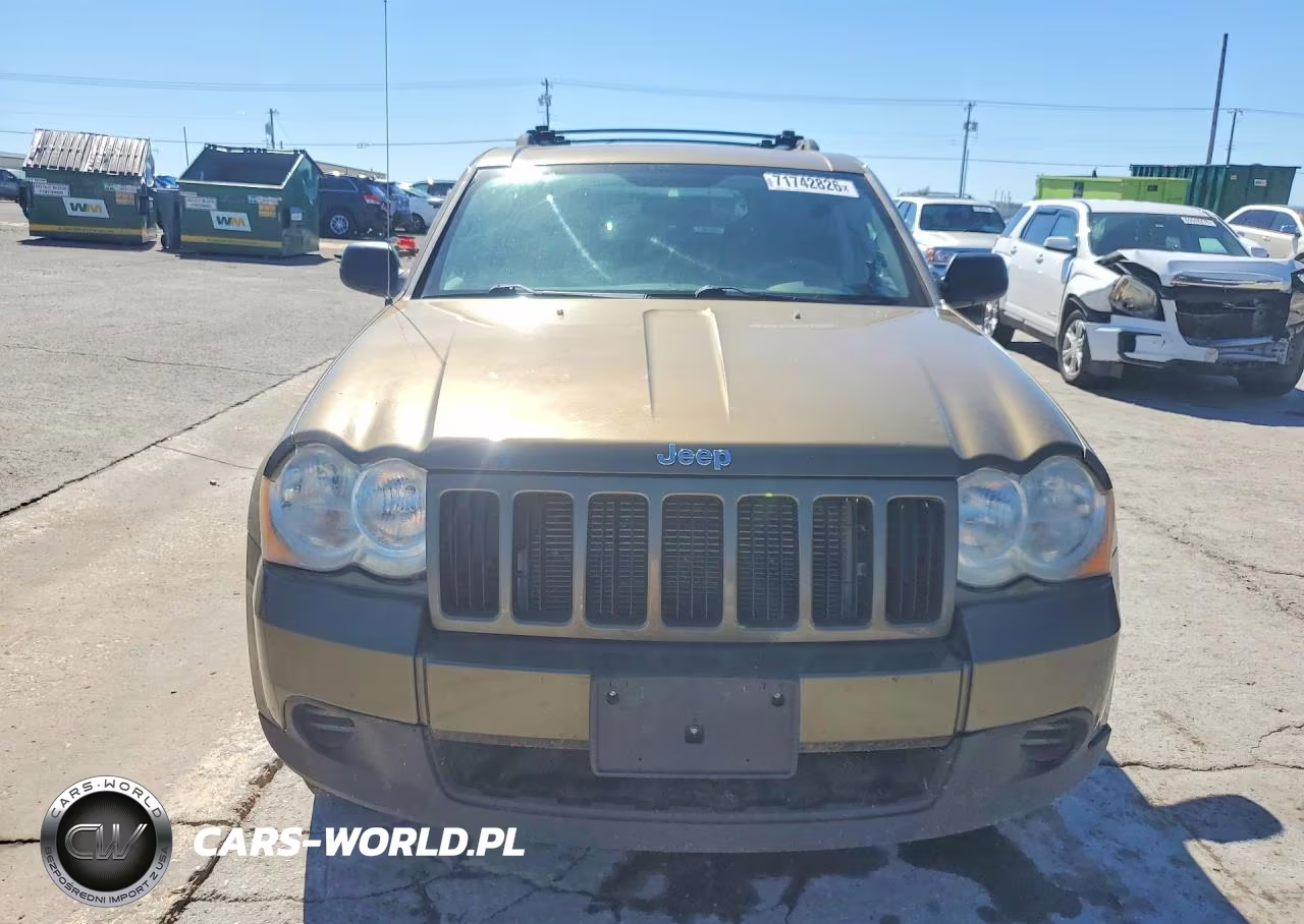 2009 Jeep Grand Cherokee Laredo VIN:1J8GR48K39C541064 - 5