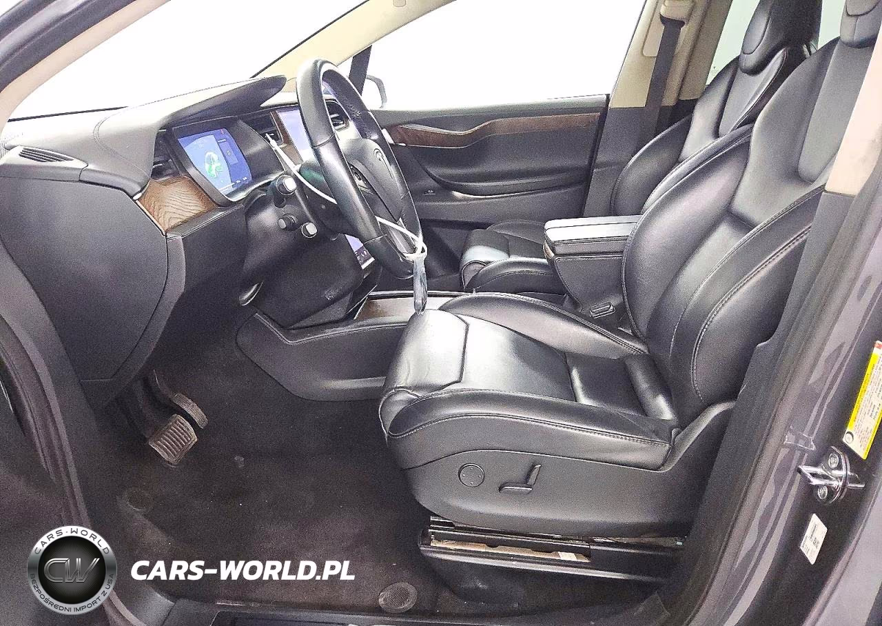 2018 Tesla Model X VIN:5YJXCAE21JF102903 - 7