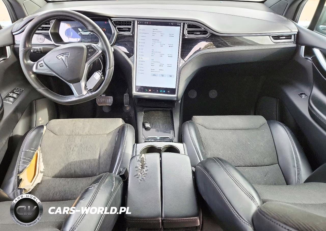 2017 Tesla Model X VIN:5YJXCAE2XHF051041 - 8