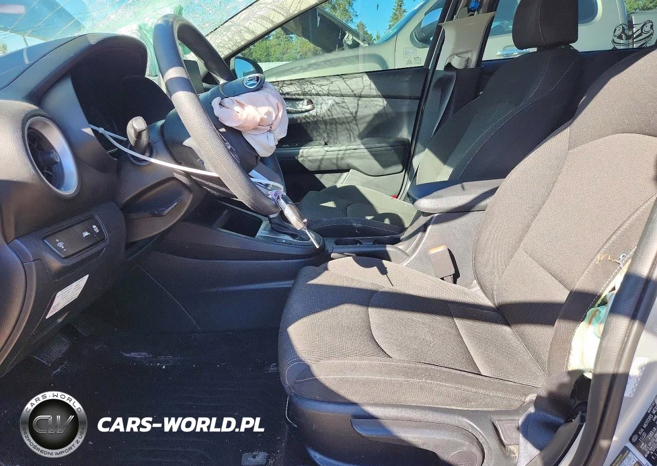 2021 Kia Forte Lxs VIN:3KPF24AD0ME305671 - 7