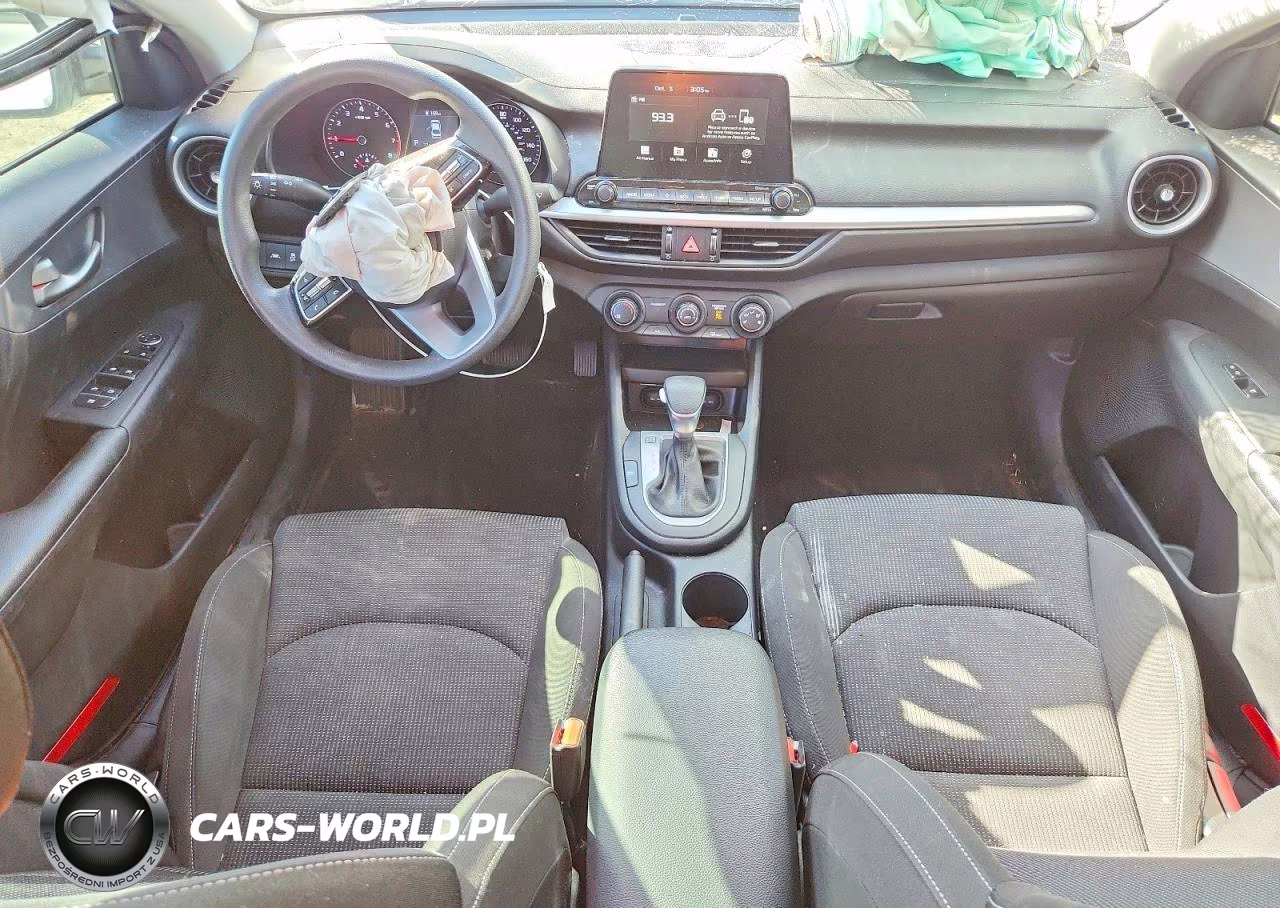 2021 Kia Forte Lxs VIN:3KPF24AD0ME305671 - 8