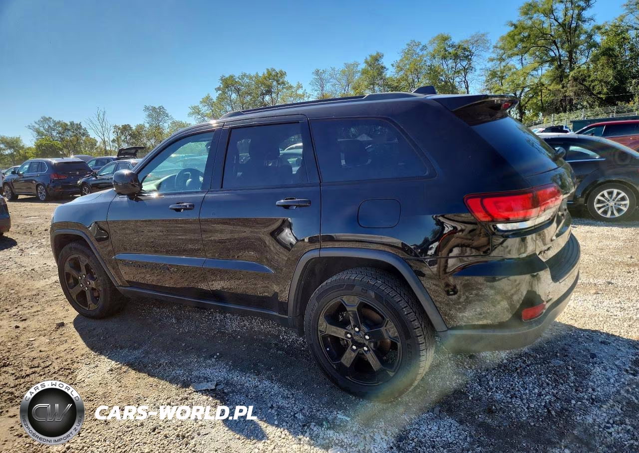 2018 Jeep Grand Cherokee Laredo VIN:1C4RJFAG1JC382011 - 2