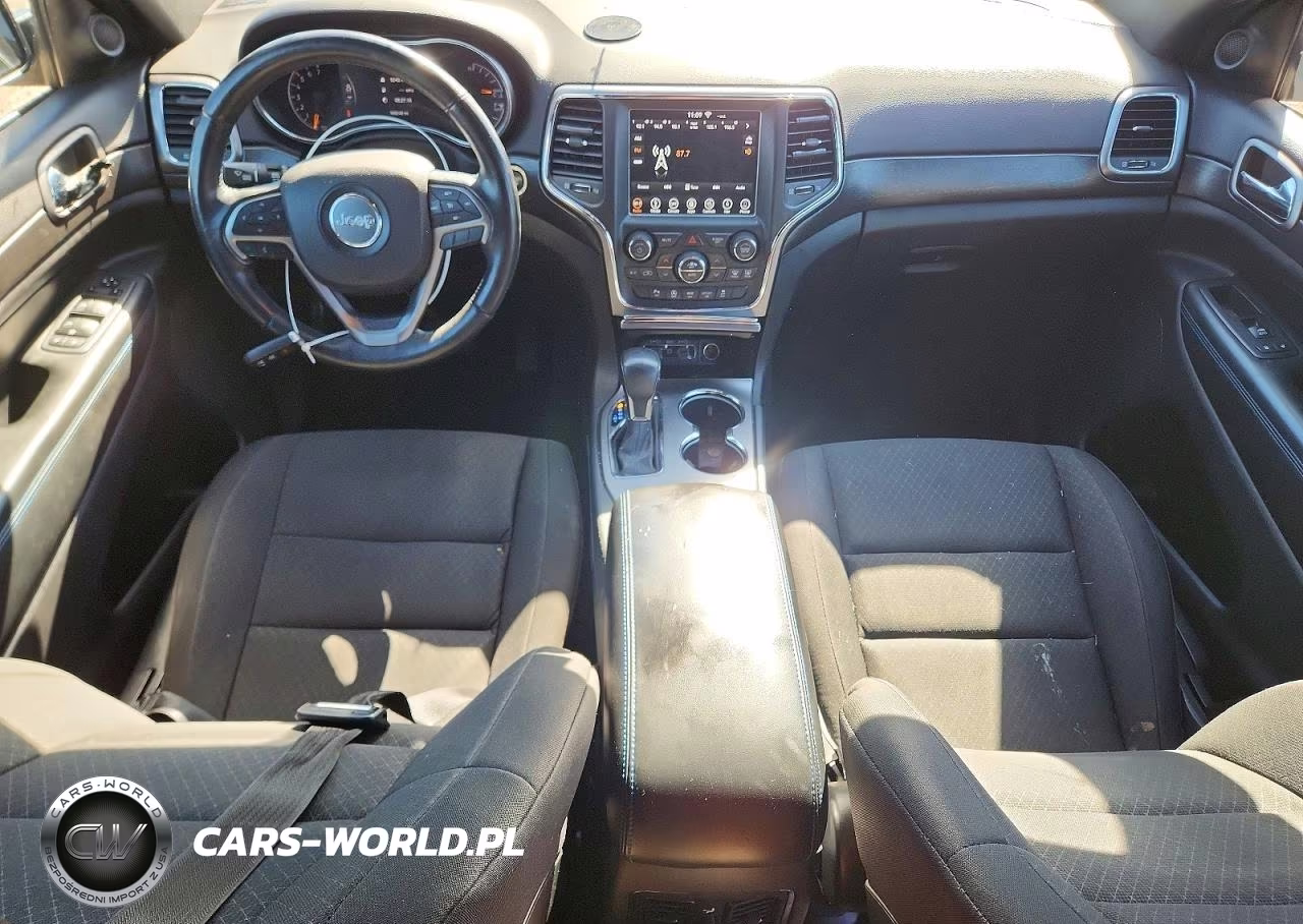 2018 Jeep Grand Cherokee Laredo VIN:1C4RJFAG1JC382011 - 8