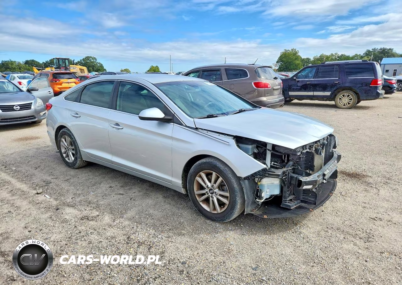 2016 Hyundai Sonata Se VIN:5NPE24AF7GH433905 - 4