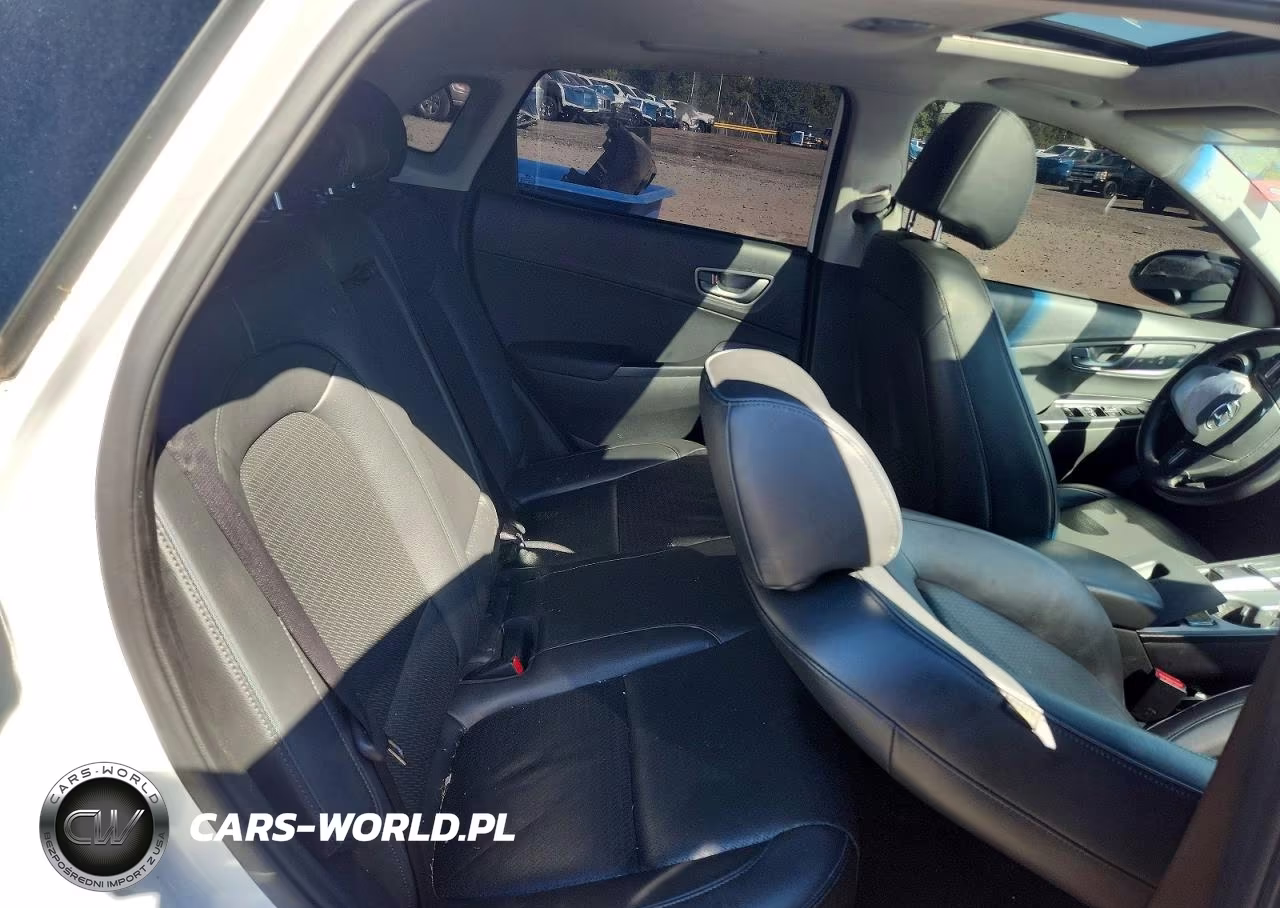 2021 Hyundai Kona Limited VIN:KM8K33AG1MU129209 - 11