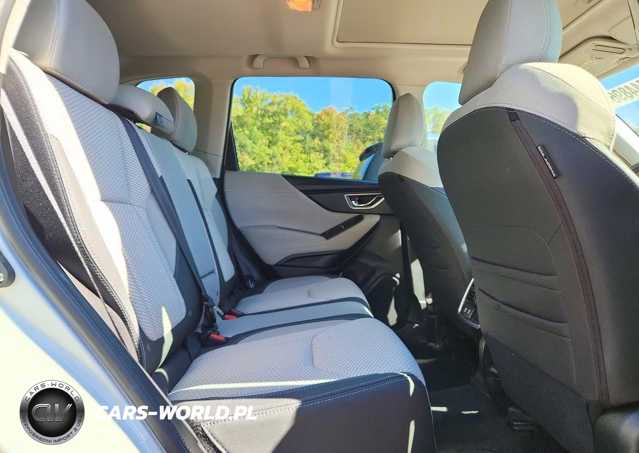 2020 Subaru Forester Premium VIN:JF2SKAJC8LH406178 - 11
