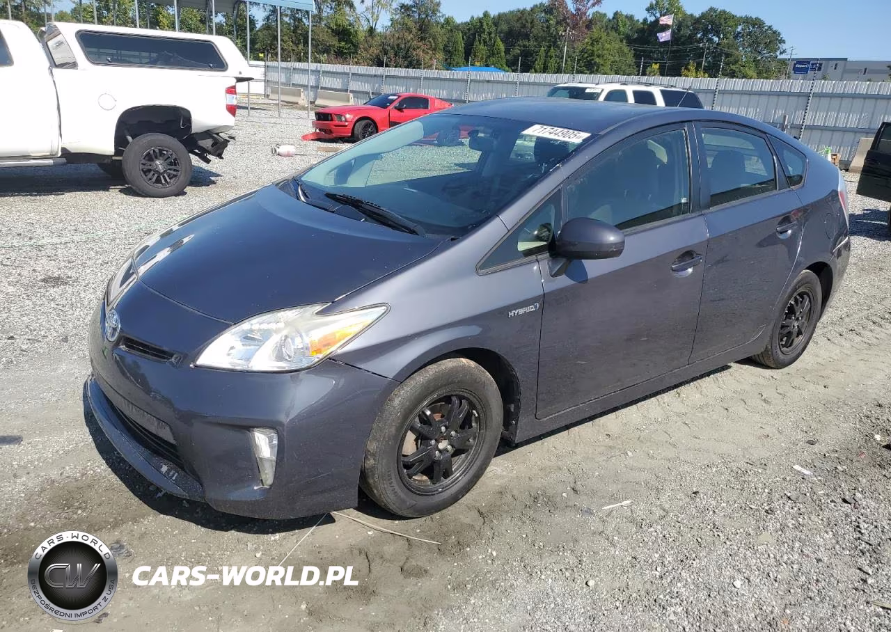 2014 Toyota Prius Two