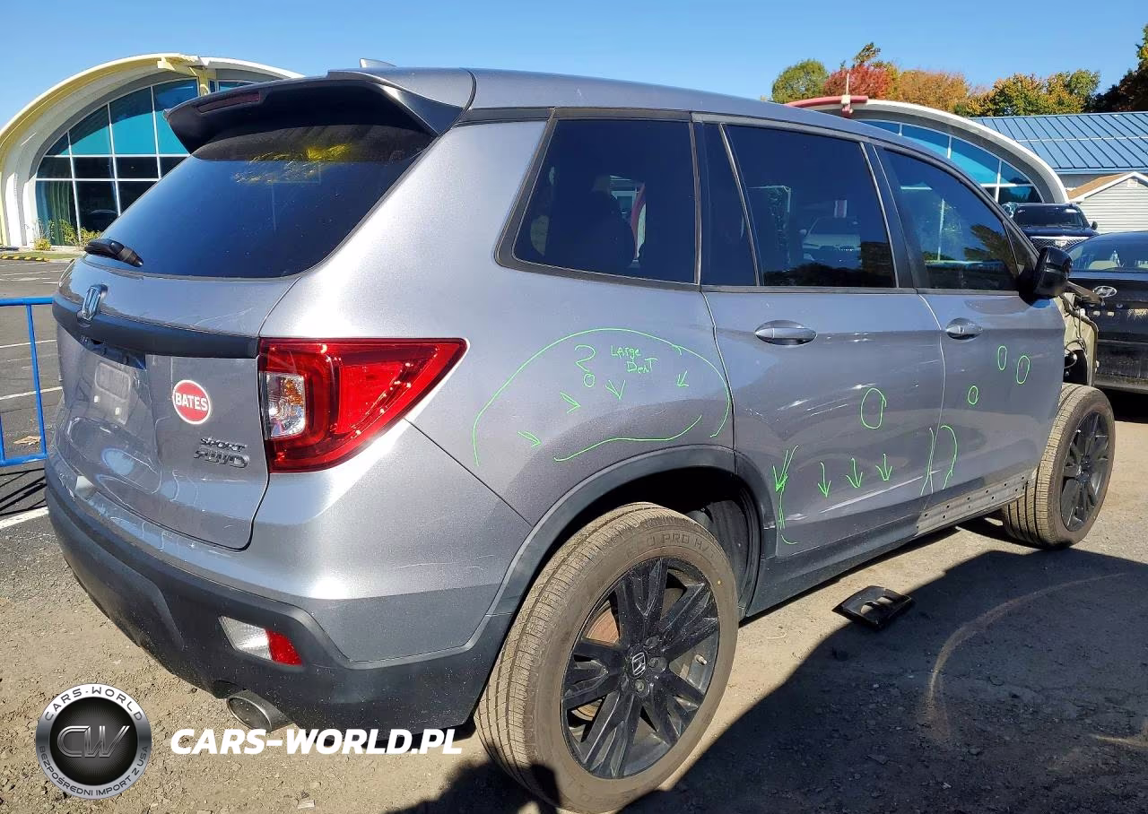 2021 Honda Passport Sport VIN:5FNYF8H22MB006430 - 3