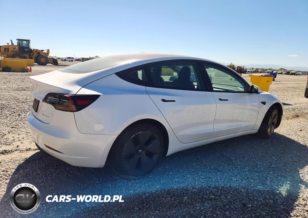 2023 Tesla Model 3 VIN:5YJ3E1EB8PF390761 - 3