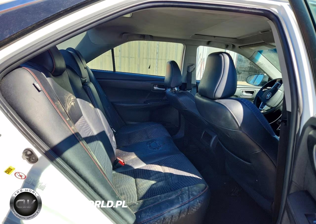 2015 Toyota Camry Se VIN:4T1BF1FK6FU478765 - 10
