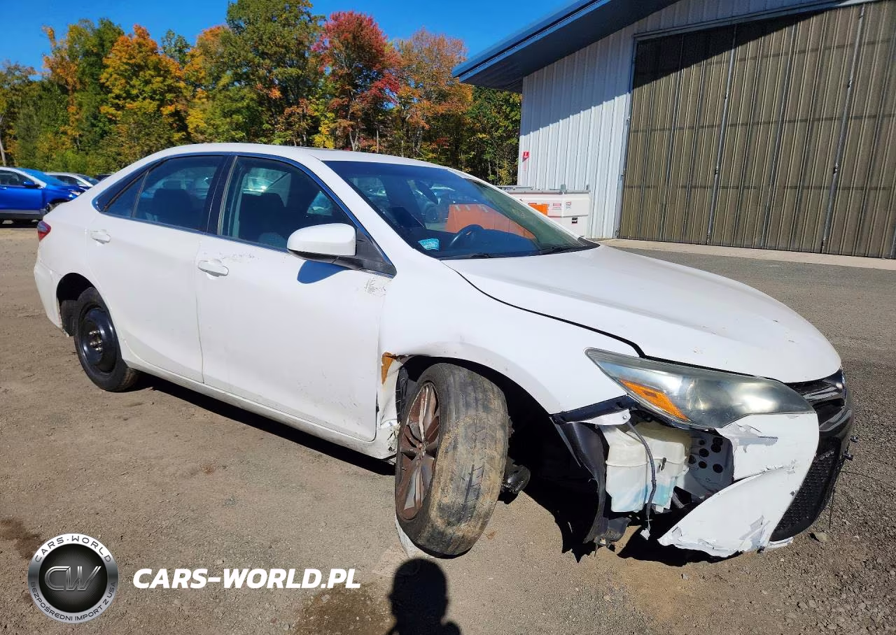 2015 Toyota Camry Se VIN:4T1BF1FK6FU478765 - 4