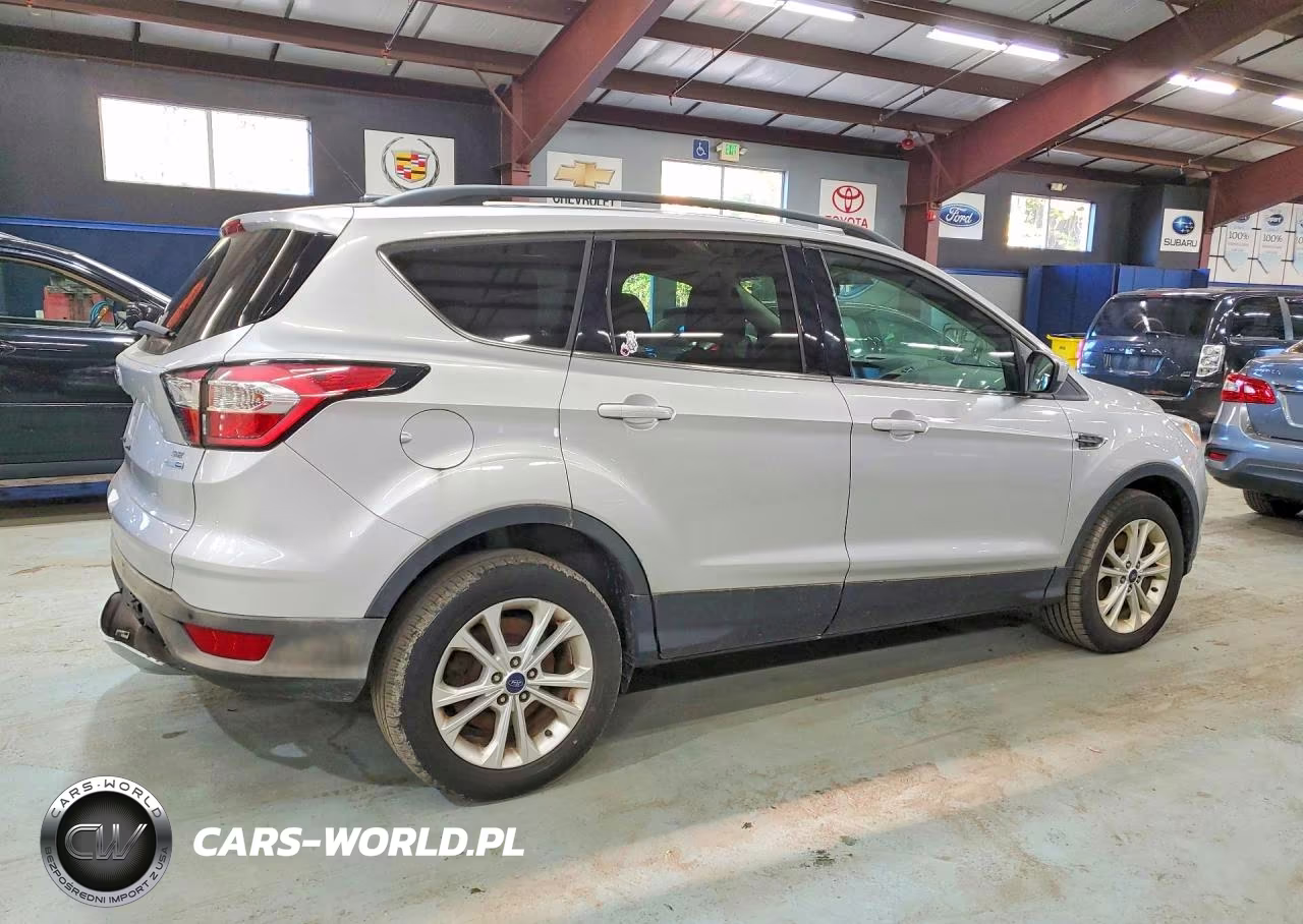 2017 Ford Escape Se VIN:1FMCU9G96HUE27824 - 3