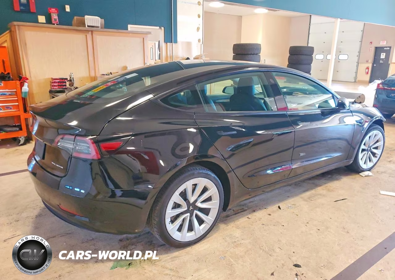 2022 Tesla Model 3 VIN:5YJ3E1EB6NF129884 - 3