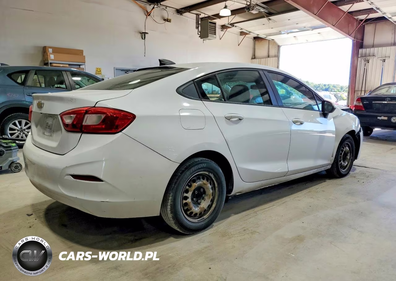 2016 Chevrolet Cruze Ls VIN:1G1BC5SM4G7242734 - 3