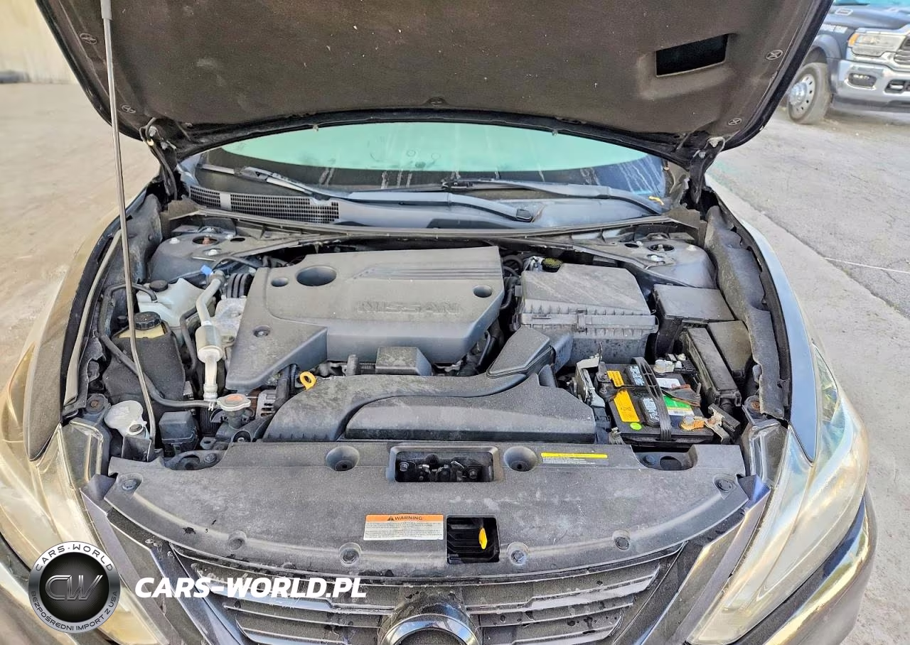 2018 Nissan Altima 2.5 Sr VIN:1N4AL3AP3JC238763 - 11