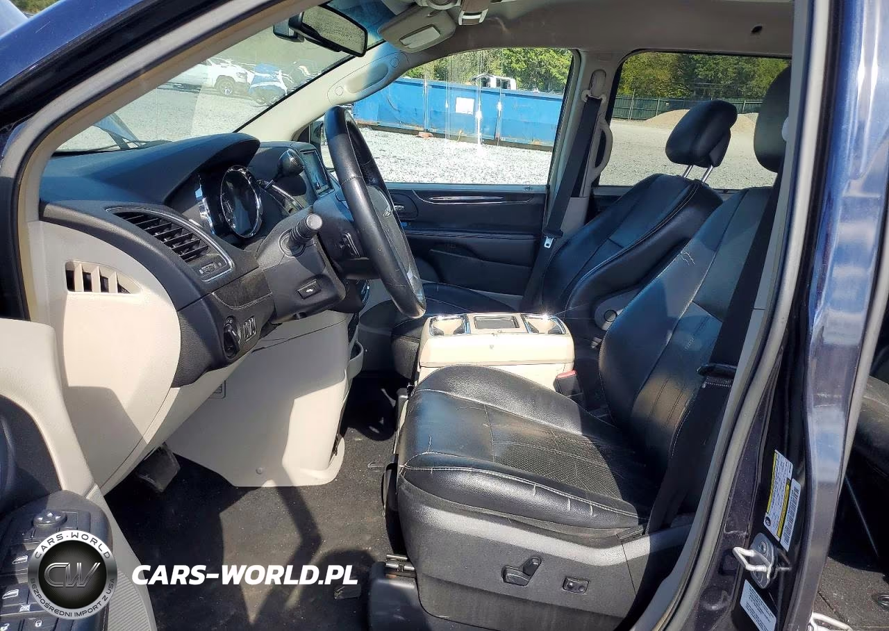 2011 Chrysler Town & Country Touring L VIN:2A4RR8DG5BR706046 - 7