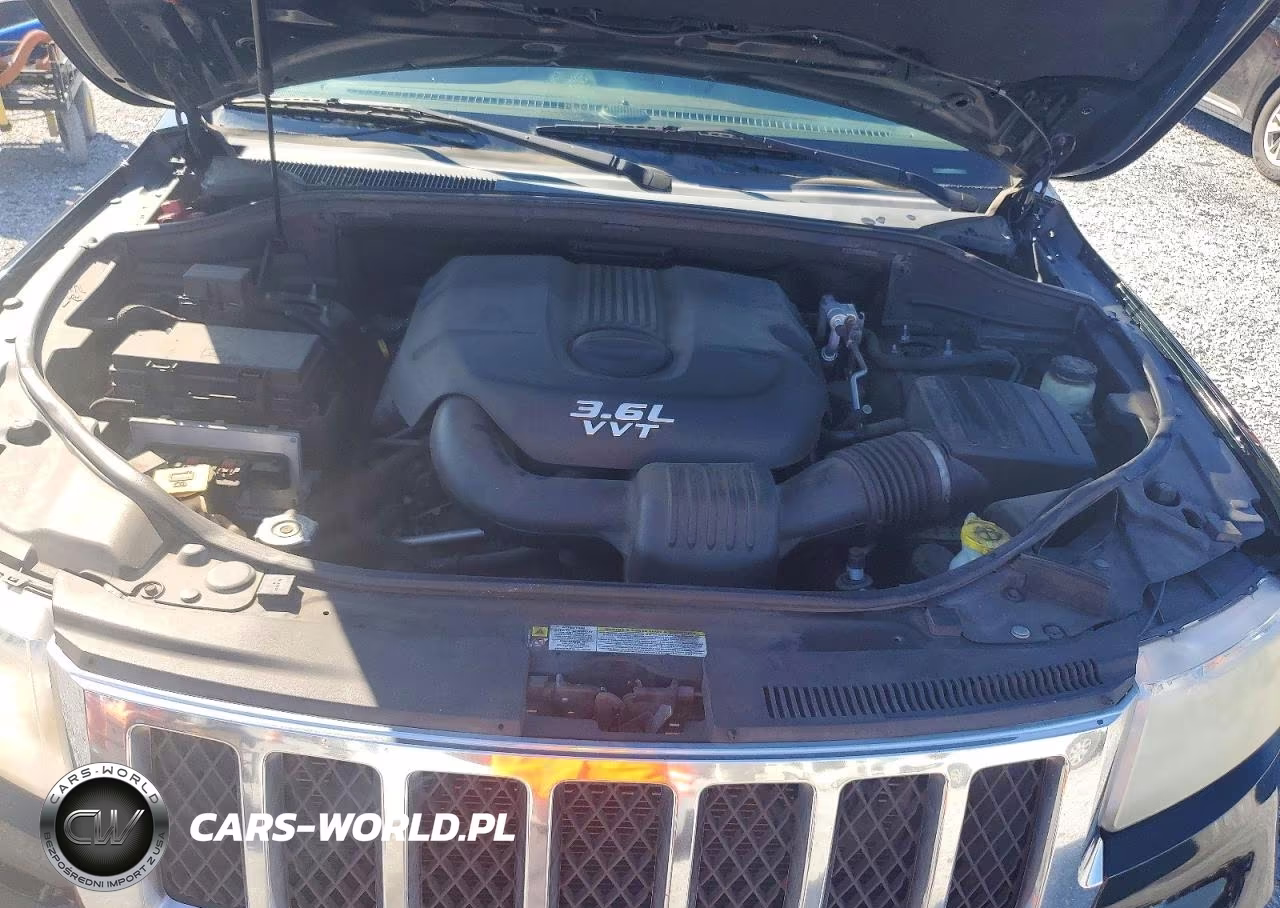2012 Jeep Grand Cherokee Laredo VIN:1C4RJEAG2CC291004 - 12